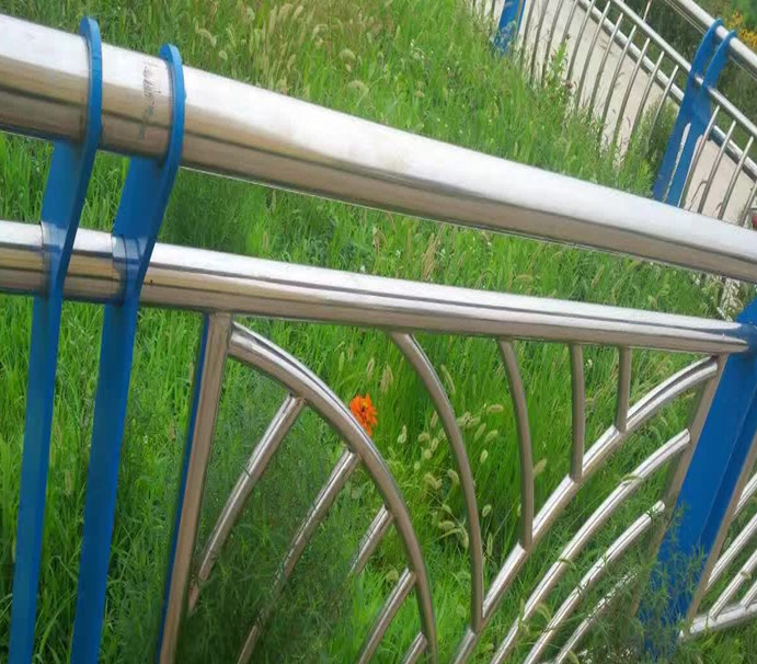 不銹鋼復合管護欄